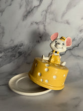 Cargar imagen en el visor de la galería, “The Big Cheese” Dish + Cover
